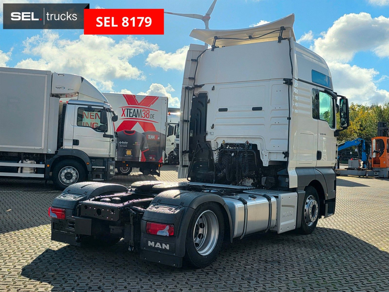 MAN TGX 18.460 4X2 LL-U / Retarder / 2 Tanks - Tracteur routier: photos 5 MAN TGX 18.460 4X2 LL-U / Retarder / 2 Tanks - Tracteur routier: photos 5