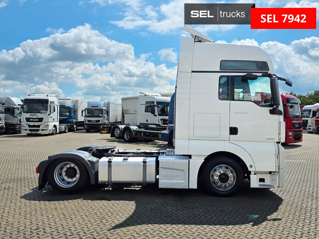 MAN TGX 18.460 4X2 LLS-U /Retarder /2 Tanks /ADR AT - Tracteur routier: photos 4 MAN TGX 18.460 4X2 LLS-U /Retarder /2 Tanks /ADR AT - Tracteur routier: photos 4