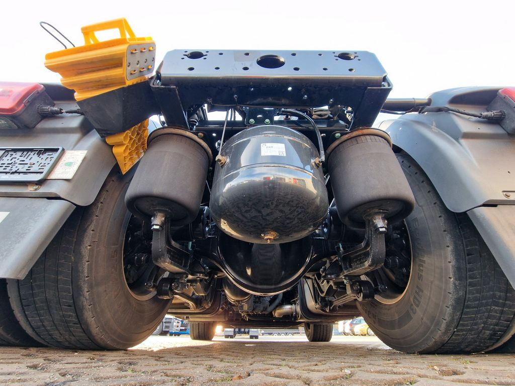 Tracteur routier MAN ZF Intarder / Alu-Felgen / D38 MAN TGX 18.540 ZF Intarder / Alu-Felgen / D38: photos 13 Tracteur routier MAN ZF Intarder / Alu-Felgen / D38 MAN TGX 18.540 ZF Intarder / Alu-Felgen / D38: photos 13