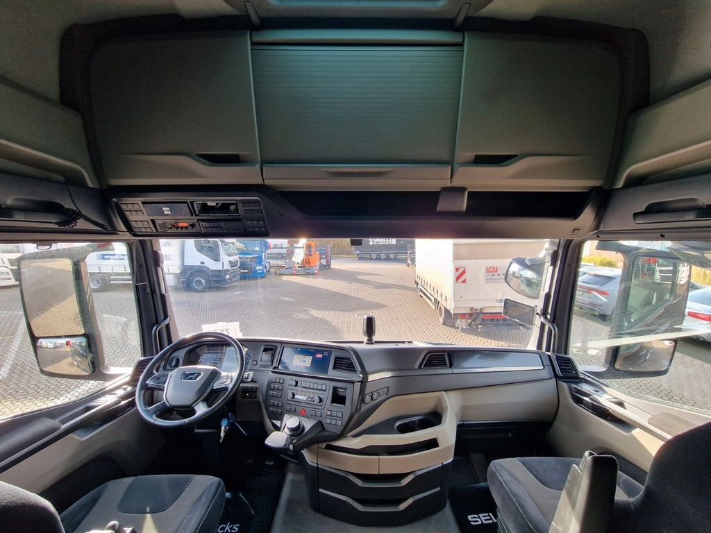 Tracteur routier MAN ZF Intarder / Alu-Felgen / D38 MAN TGX 18.540 ZF Intarder / Alu-Felgen / D38: photos 21 Tracteur routier MAN ZF Intarder / Alu-Felgen / D38 MAN TGX 18.540 ZF Intarder / Alu-Felgen / D38: photos 21