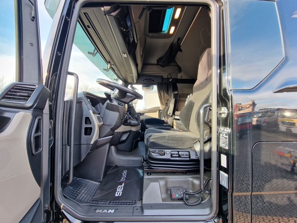 Tracteur routier MAN ZF Intarder / Alu-Felgen / D38 MAN TGX 18.540 ZF Intarder / Alu-Felgen / D38: photos 16 Tracteur routier MAN ZF Intarder / Alu-Felgen / D38 MAN TGX 18.540 ZF Intarder / Alu-Felgen / D38: photos 16