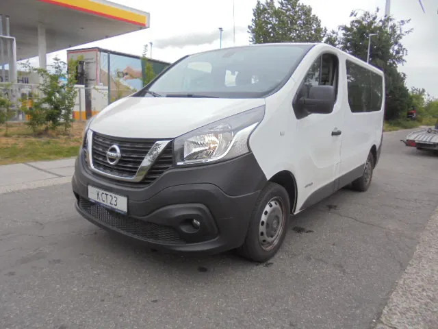 Nissan NV 300 - Bus: photos 1 Nissan NV 300 - Bus: photos 1