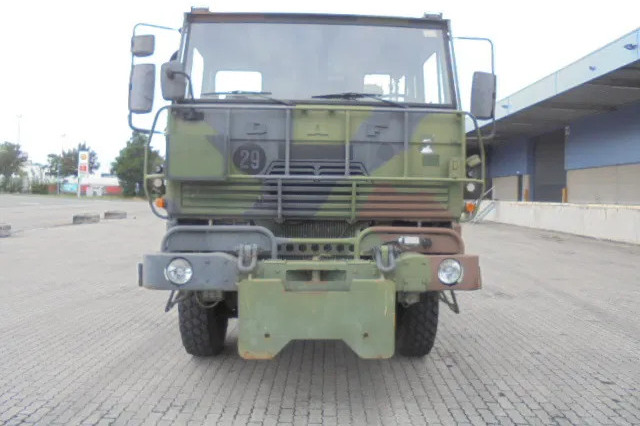 DAF 2300 YAZ 2300 6x6 - Camion plateau: photos 2 DAF 2300 YAZ 2300 6x6 - Camion plateau: photos 2
