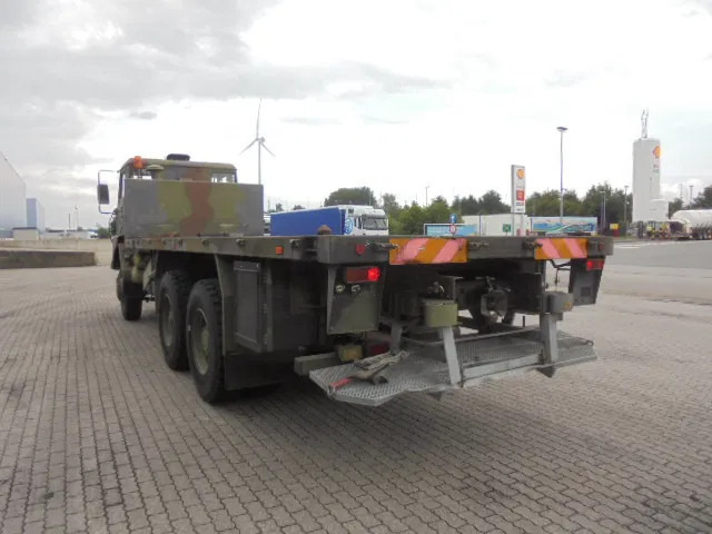 DAF 2300 YAZ 2300 6x6 - Camion plateau: photos 5 DAF 2300 YAZ 2300 6x6 - Camion plateau: photos 5