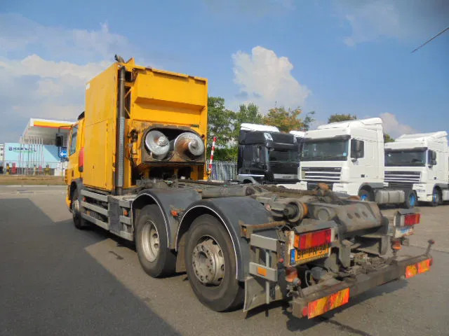 DAF 75.240 75 240 6X2 - Benne à ordures ménagères: photos 4 DAF 75.240 75 240 6X2 - Benne à ordures ménagères: photos 4