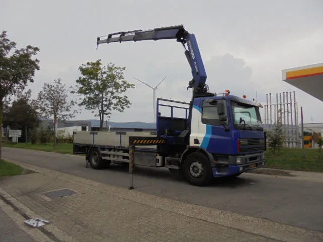 DAF 75.270 4X2 NL TRUCK - Camion grue: photos 3 DAF 75.270 4X2 NL TRUCK - Camion grue: photos 3