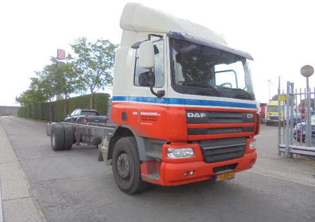 DAF CF 250 NL TRUCK - Châssis cabine: photos 3 DAF CF 250 NL TRUCK - Châssis cabine: photos 3