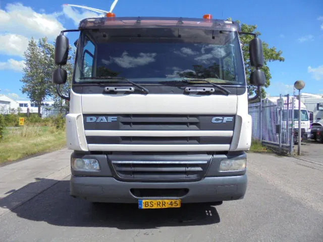 DAF CF 75.250 FAG 250 6X2 - Camion fourgon: photos 2 DAF CF 75.250 FAG 250 6X2 - Camion fourgon: photos 2