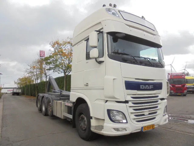 DAF XF 106 510 8X2 TRIPLE NL TRUCK - Camion ampliroll: photos 3 DAF XF 106 510 8X2 TRIPLE NL TRUCK - Camion ampliroll: photos 3