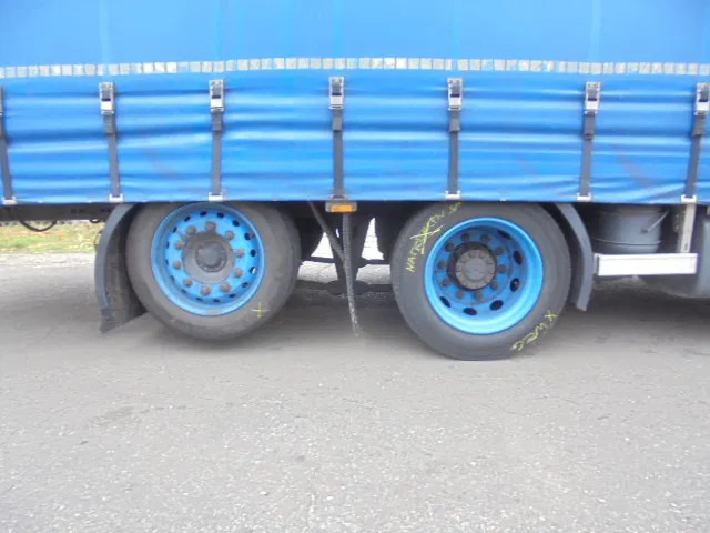 Camion à rideaux coulissants DAF XF 410 6X2 NL TRUCK TUV 03-26: photos 18 Camion à rideaux coulissants DAF XF 410 6X2 NL TRUCK TUV 03-26: photos 18