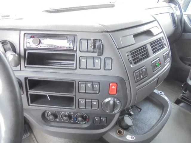 Camion à rideaux coulissants DAF XF 410 6X2 NL TRUCK TUV 03-26: photos 9 Camion à rideaux coulissants DAF XF 410 6X2 NL TRUCK TUV 03-26: photos 9