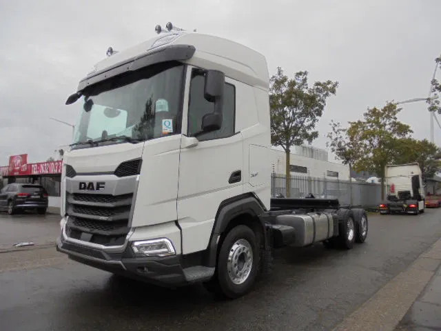 DAF XF 480 6X2 MET FABRIEKS GARANTIE - Châssis cabine: photos 1 DAF XF 480 6X2 MET FABRIEKS GARANTIE - Châssis cabine: photos 1