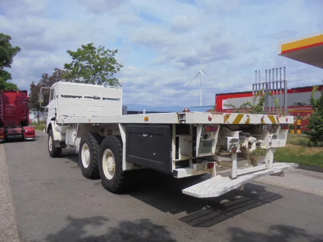 DAF YTZ 2300 6X6 FULL STEEL - Camion plateau: photos 4 DAF YTZ 2300 6X6 FULL STEEL - Camion plateau: photos 4