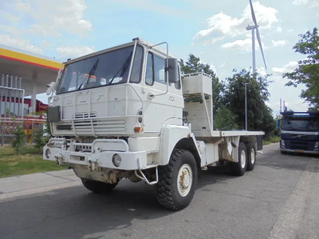 DAF YTZ 2300 6X6 FULL STEEL - Camion plateau: photos 1 DAF YTZ 2300 6X6 FULL STEEL - Camion plateau: photos 1