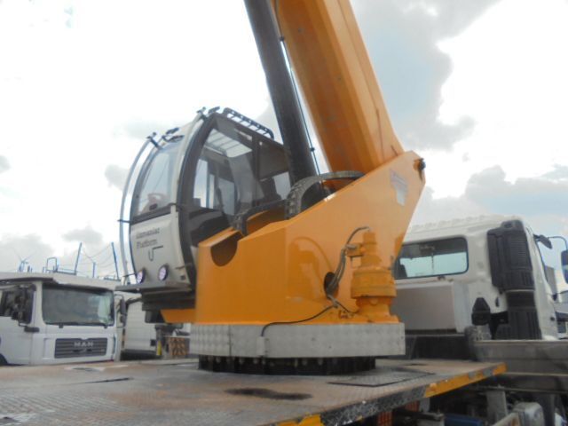 Crédit-bail Hino 700 6X4 Hino 700 6X4: photos 6