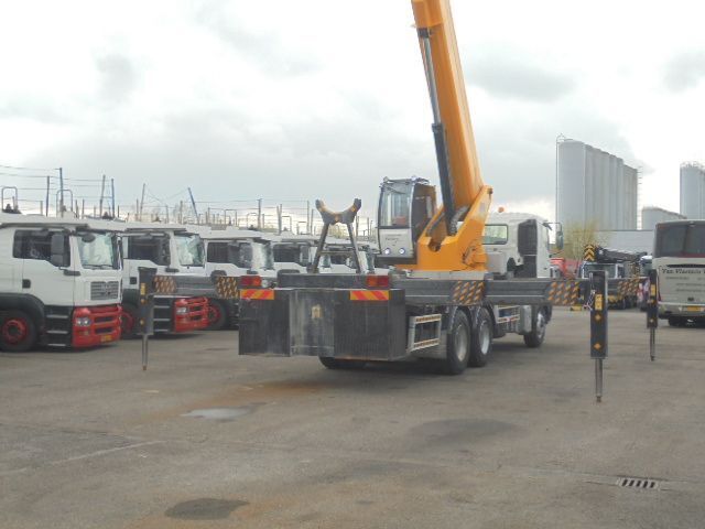 Crédit-bail Hino 700 6X4 Hino 700 6X4: photos 14