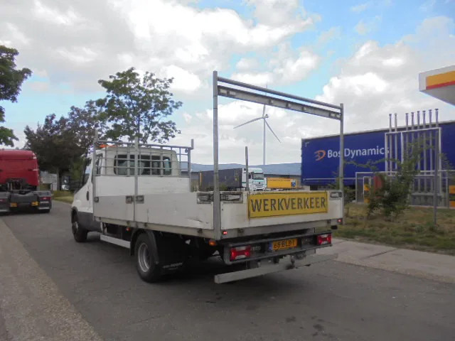 Iveco Daily 70 C18 + NL KENTEKEN APK TOT 19-07-2026 - Camion plateau: photos 5 Iveco Daily 70 C18 + NL KENTEKEN APK TOT 19-07-2026 - Camion plateau: photos 5
