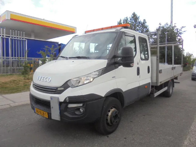 Iveco Daily 70 C18 + NL KENTEKEN APK TOT 19-07-2026 - Camion plateau: photos 1 Iveco Daily 70 C18 + NL KENTEKEN APK TOT 19-07-2026 - Camion plateau: photos 1