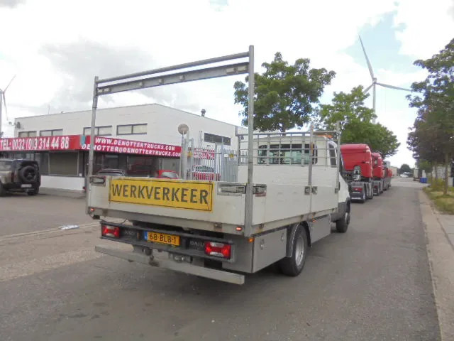 Iveco Daily 70 C18 + NL KENTEKEN APK TOT 19-07-2026 - Camion plateau: photos 4 Iveco Daily 70 C18 + NL KENTEKEN APK TOT 19-07-2026 - Camion plateau: photos 4