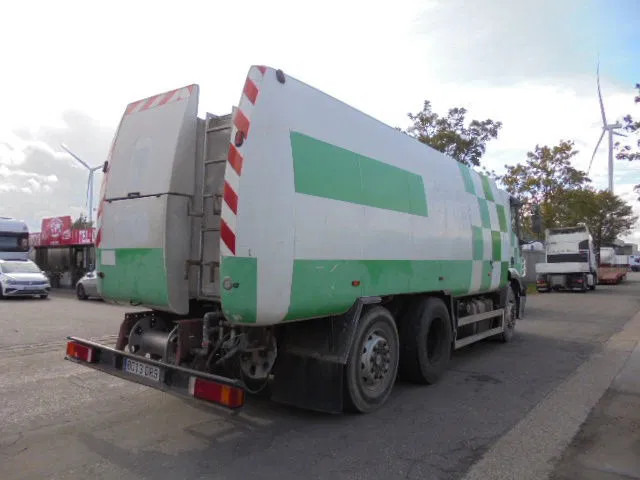 Iveco Stralis 270 - Camion citerne: photos 4 Iveco Stralis 270 - Camion citerne: photos 4