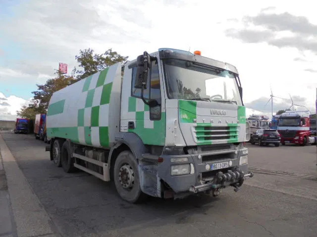 Iveco Stralis 270 - Camion citerne: photos 3 Iveco Stralis 270 - Camion citerne: photos 3