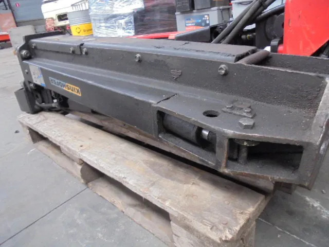 Kinshofer KM 920-12 - Grue auxiliaire: photos 3 Kinshofer KM 920-12 - Grue auxiliaire: photos 3