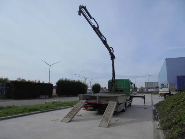 MAN TGL 12.220 - Camion grue: photos 2 MAN TGL 12.220 - Camion grue: photos 2