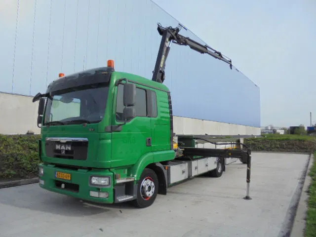 MAN TGL 12.220 NL TRUCK - Camion grue: photos 1 MAN TGL 12.220 NL TRUCK - Camion grue: photos 1