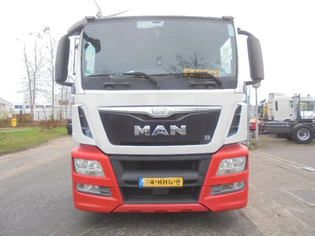 MAN TGS 23.400 LL.U 6X2 - Camion porte-voitures: photos 3 MAN TGS 23.400 LL.U 6X2 - Camion porte-voitures: photos 3