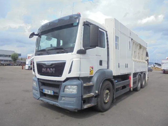 MAN TGS 33.440 ZAND ZUIGER - Camion hydrocureur: photos 1 MAN TGS 33.440 ZAND ZUIGER - Camion hydrocureur: photos 1