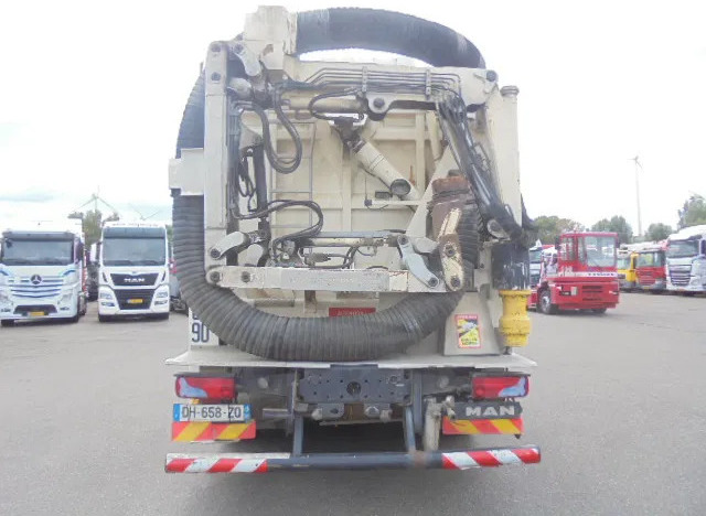 MAN TGS 33.440 ZAND ZUIGER - Camion hydrocureur: photos 5 MAN TGS 33.440 ZAND ZUIGER - Camion hydrocureur: photos 5
