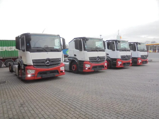 Mercedes-Benz ACTROS 2340 LL 6X2 KASSBOHRER - Camion porte-voitures: photos 3 Mercedes-Benz ACTROS 2340 LL 6X2 KASSBOHRER - Camion porte-voitures: photos 3