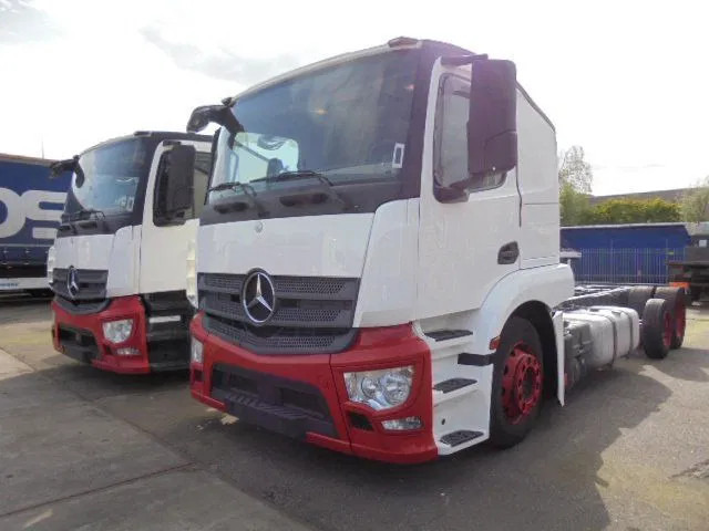 Camion porte-voitures Mercedes-Benz Actros 2336 LL 6X2 EUR 6: photos 16 Camion porte-voitures Mercedes-Benz Actros 2336 LL 6X2 EUR 6: photos 16
