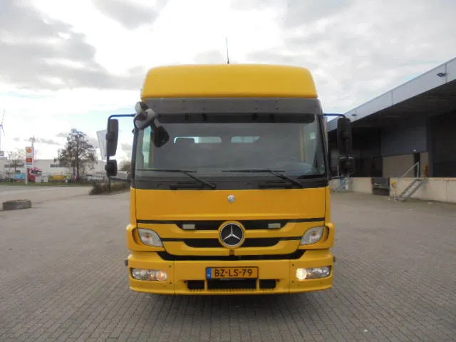 Mercedes-Benz Atego 1224 NL TRUCK - Remorqueuse: photos 2 Mercedes-Benz Atego 1224 NL TRUCK - Remorqueuse: photos 2