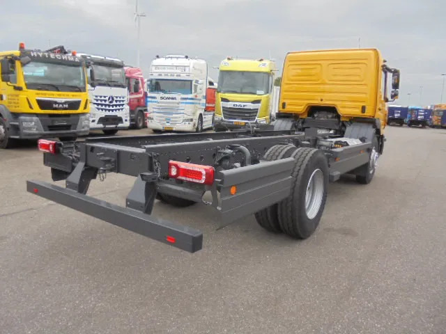 Mercedes-Benz Atego 1518 NEW DEMO MET FABRIEKS GARANTIE - Châssis cabine: photos 4 Mercedes-Benz Atego 1518 NEW DEMO MET FABRIEKS GARANTIE - Châssis cabine: photos 4
