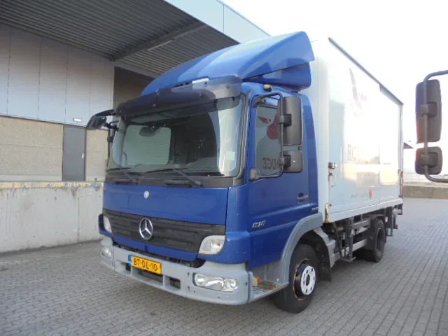 Mercedes-Benz Atego 816 - Camion porte-conteneur/ Caisse mobile: photos 1 Mercedes-Benz Atego 816 - Camion porte-conteneur/ Caisse mobile: photos 1
