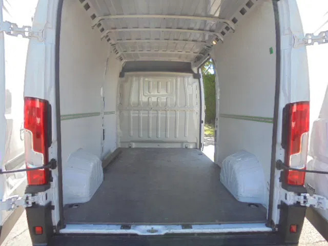 Opel Movano L3H2 2.2L BLUE HDI 140 - Fourgon utilitaire: photos 5 Opel Movano L3H2 2.2L BLUE HDI 140 - Fourgon utilitaire: photos 5