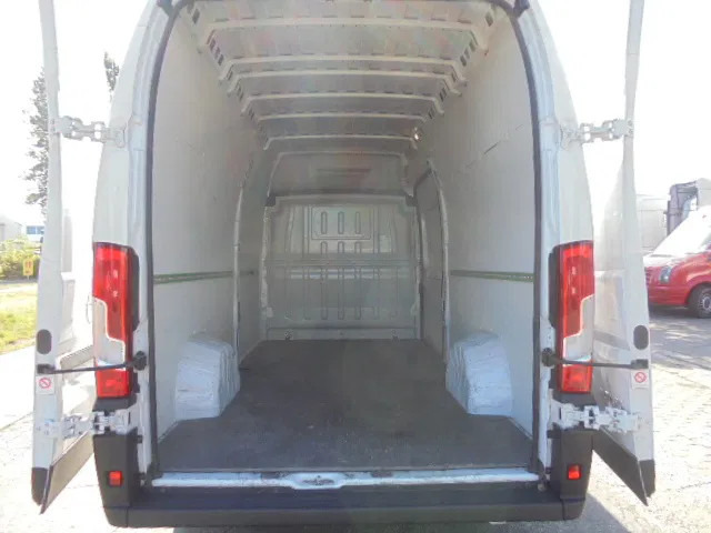 Opel Movano L3H2 2.2L BLUE HDI 165 - Fourgon utilitaire: photos 5 Opel Movano L3H2 2.2L BLUE HDI 165 - Fourgon utilitaire: photos 5