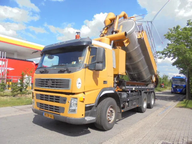 Terberg FM 1450 6X4 - Camion hydrocureur: photos 1 Terberg FM 1450 6X4 - Camion hydrocureur: photos 1