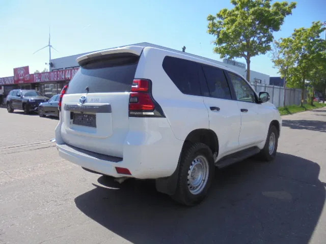 Toyota Land Cruiser PRADO D4D 2.7 ltr OUTSIDE EU ONLY - Voiture: photos 4 Toyota Land Cruiser PRADO D4D 2.7 ltr OUTSIDE EU ONLY - Voiture: photos 4