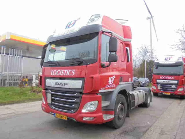 DAF CF 410 SSC - Tracteur routier: photos 1 DAF CF 410 SSC - Tracteur routier: photos 1