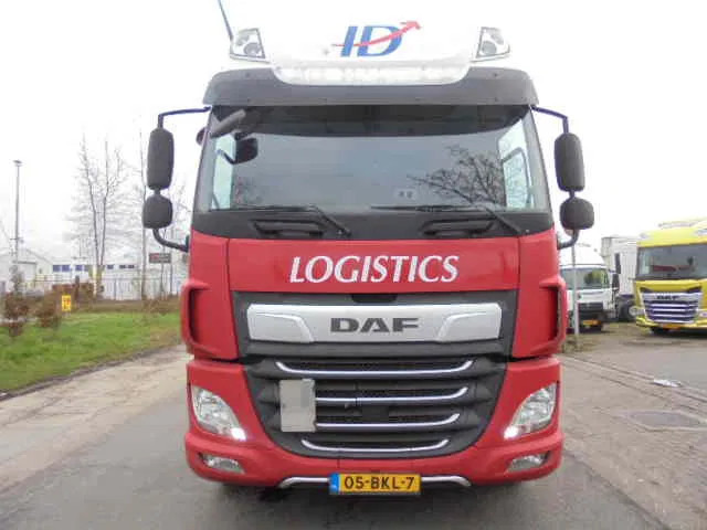 DAF CF 410 SSC - Tracteur routier: photos 2 DAF CF 410 SSC - Tracteur routier: photos 2