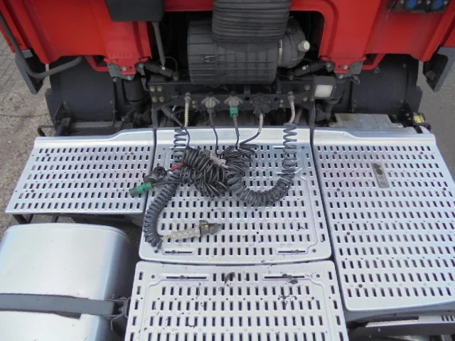 Tracteur routier DAF CF 440: photos 8 Tracteur routier DAF CF 440: photos 8