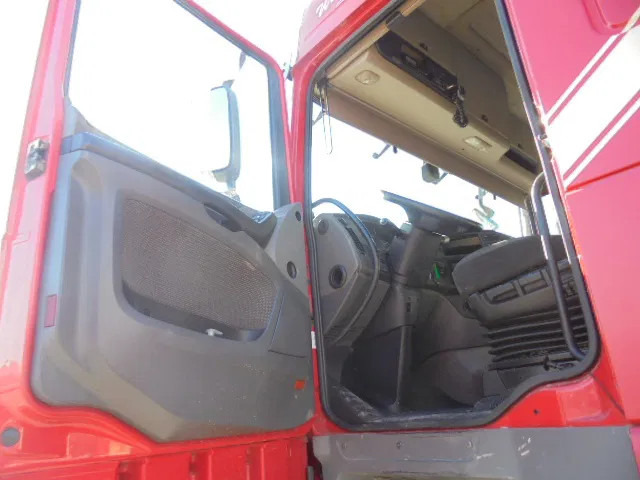 Tracteur routier DAF XF 440 6X2 NL TRUCK: photos 12