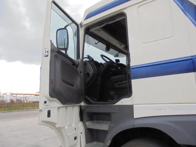 Tracteur routier DAF XF 440 6X2 NL TRUCK: photos 8