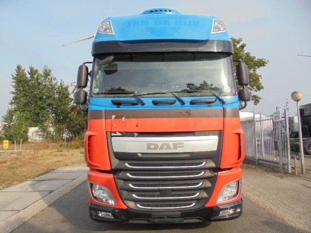 DAF XF 440 MEGA - Tracteur routier: photos 2 DAF XF 440 MEGA - Tracteur routier: photos 2