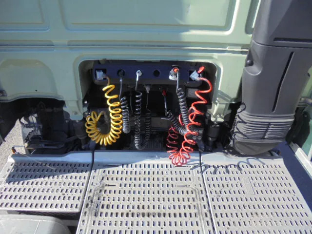 Tracteur routier DAF XF 440 NL TRUCK: photos 19