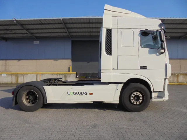 DAF XF 450 - Tracteur routier: photos 4 DAF XF 450 - Tracteur routier: photos 4