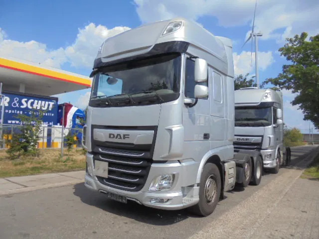DAF XF 450 FTG 6X2 SUPER SPACE - Tracteur routier: photos 1 DAF XF 450 FTG 6X2 SUPER SPACE - Tracteur routier: photos 1