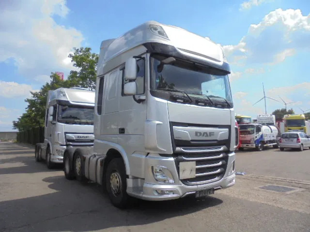 DAF XF 450 FTG 6X2 SUPER SPACE - Tracteur routier: photos 3 DAF XF 450 FTG 6X2 SUPER SPACE - Tracteur routier: photos 3